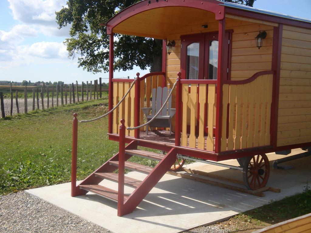 La Roulotte Au Paradis Arc-et-Senans Habitación foto